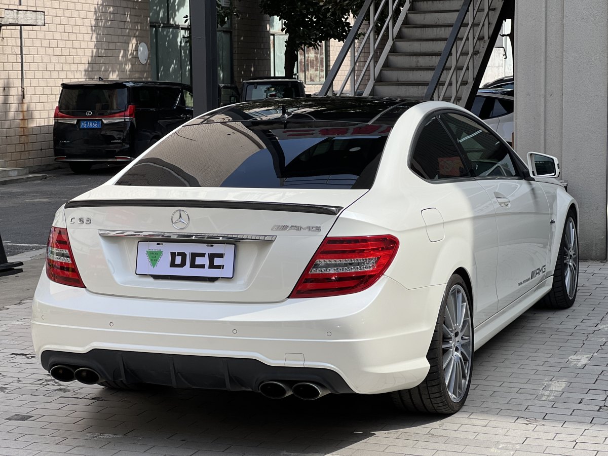 奔馳 奔馳C級AMG  2012款 AMG C 63 Coupe 高性能版圖片