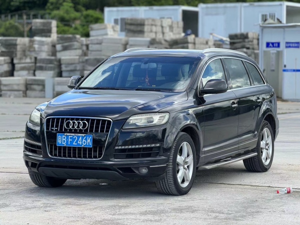 奥迪 奥迪Q7  2012款 3.0 TDI 领先型