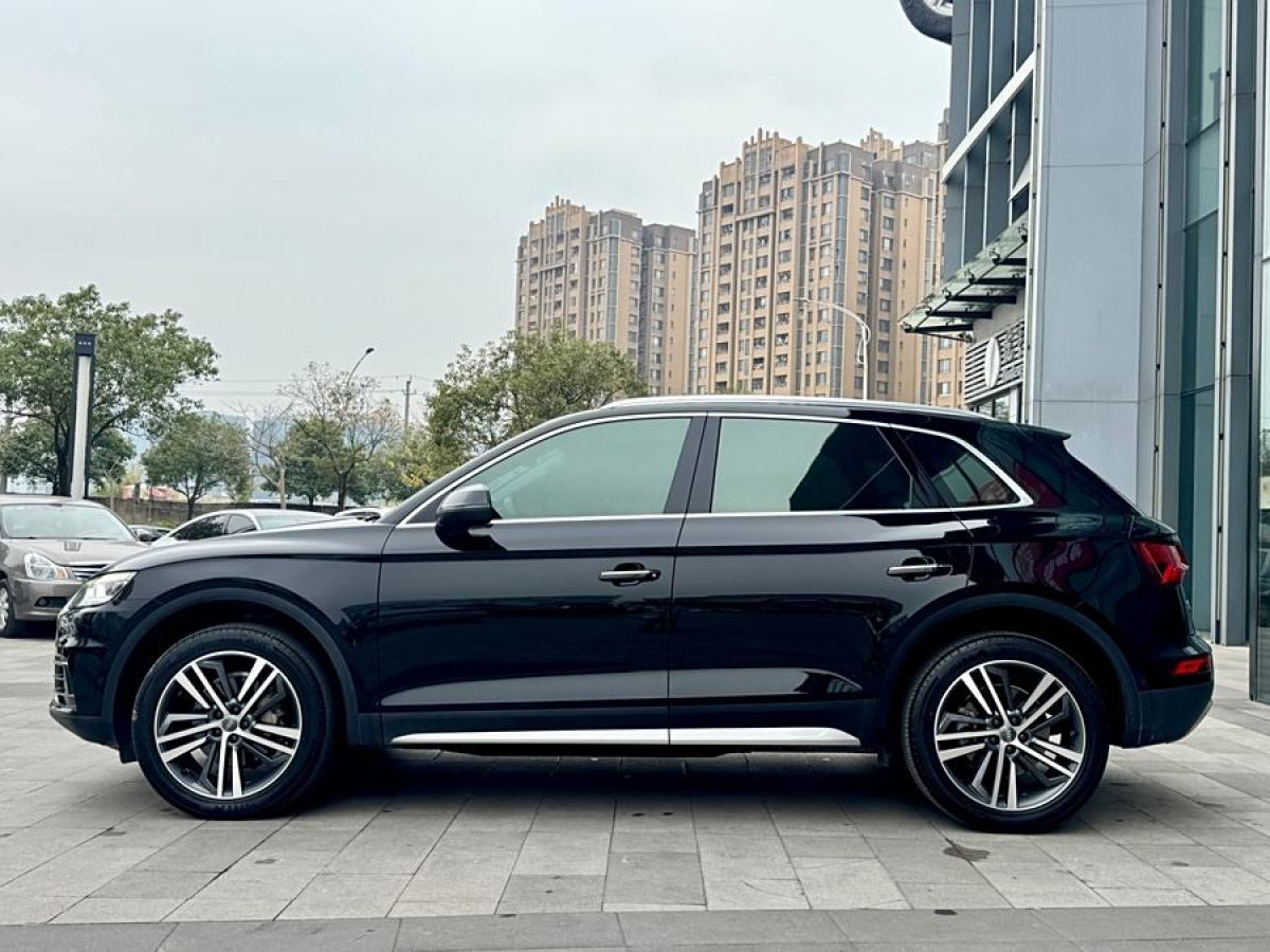 奧迪 奧迪Q5L  2020款 45 TFSI 尊享風(fēng)雅型圖片