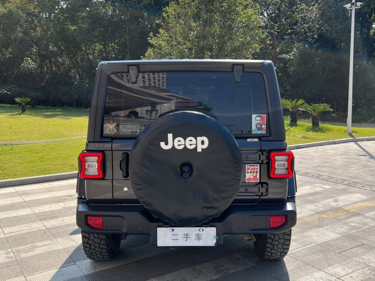 Jeep 牧马人  2019款 2.0T Rubicon 四门版 国VI图片