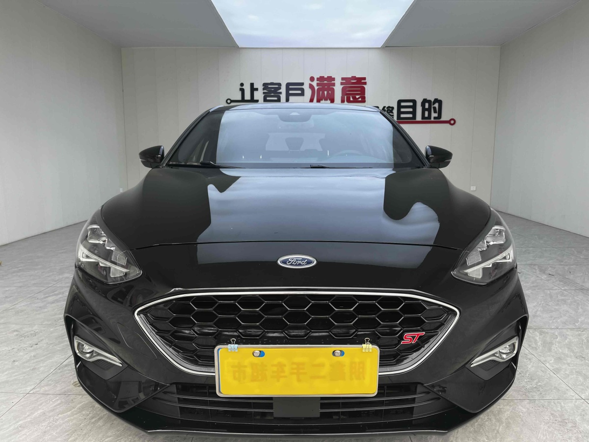 2021年2月福特 福克斯  2021款 獵裝版 EcoBoost 180 自動(dòng)獵潮型