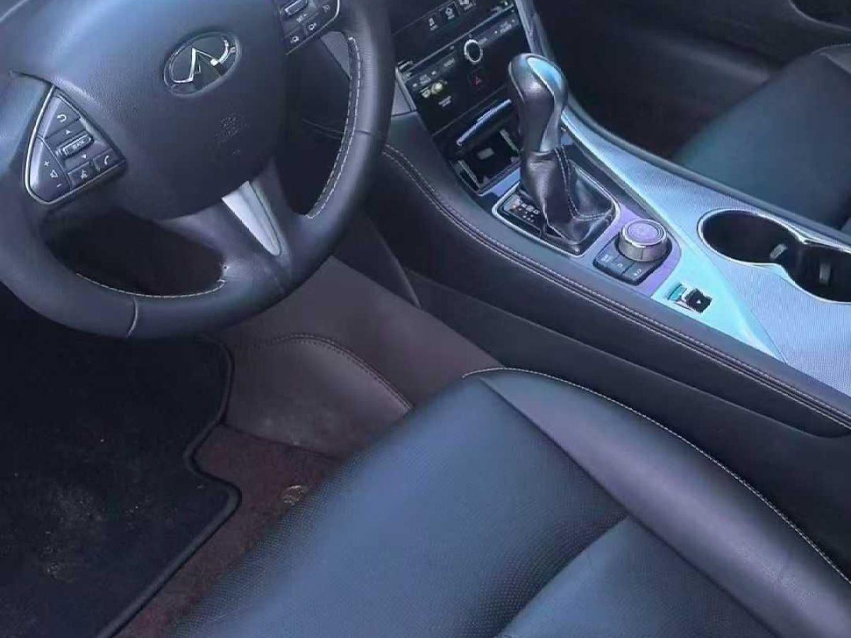 英菲尼迪 Q50L  2015款 Q50L 2.0T 悅享版圖片