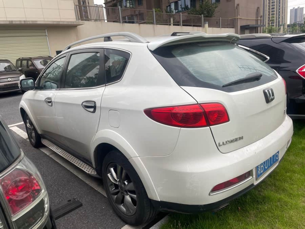 納智捷 大7 SUV  2013款 鋒芒限量版 2.2T 四驅(qū)智尊型圖片