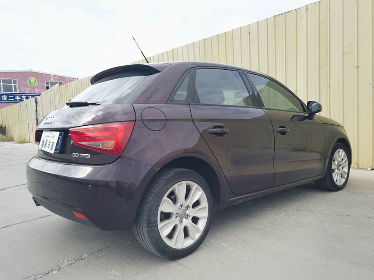 奧迪 奧迪A1  2014款 30 TFSI Sportback時尚型圖片