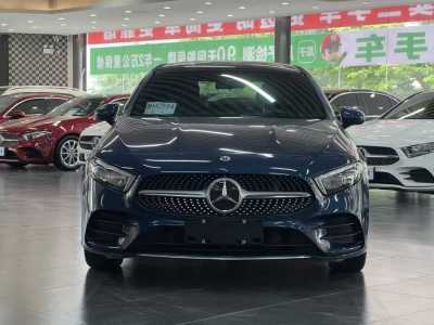 2019年7月 奔馳 奔馳A級(jí) 改款 A 200 L 運(yùn)動(dòng)轎車圖片