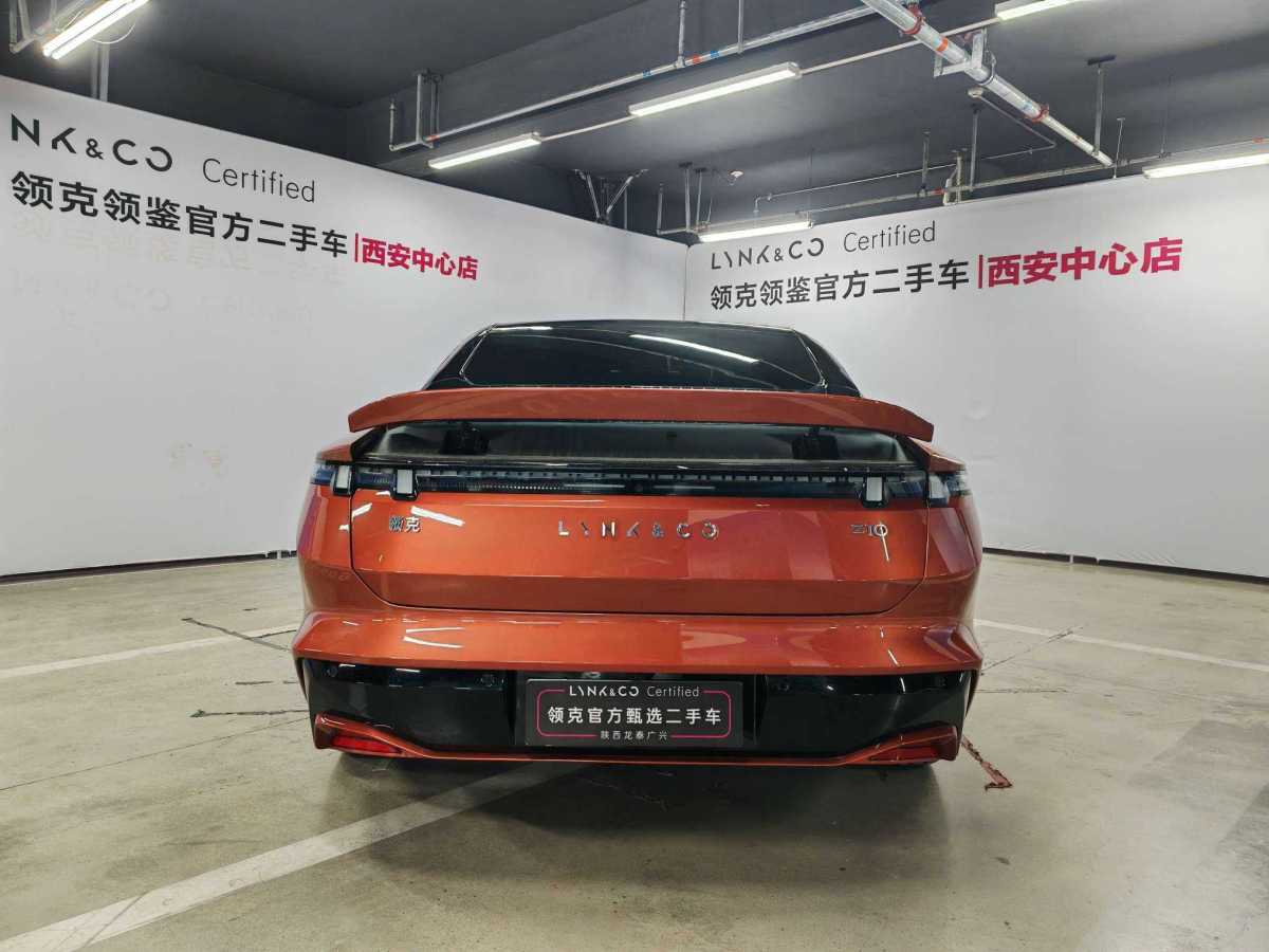 領(lǐng)克 領(lǐng)克Z10  2025款 95kWh 702km四驅(qū)智駕Ultra圖片