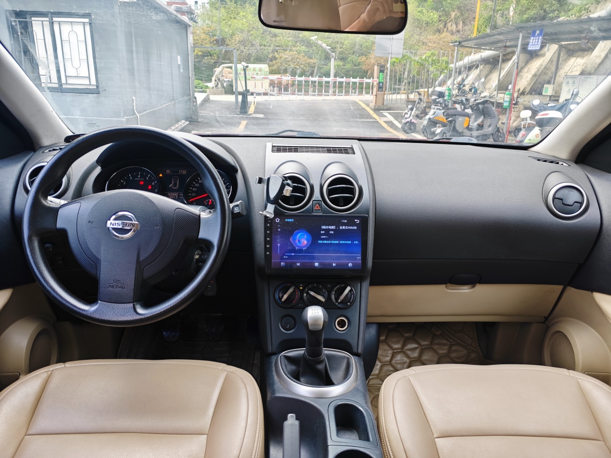 日產(chǎn) 逍客  2011款 1.6XE 風(fēng) 5MT 2WD圖片