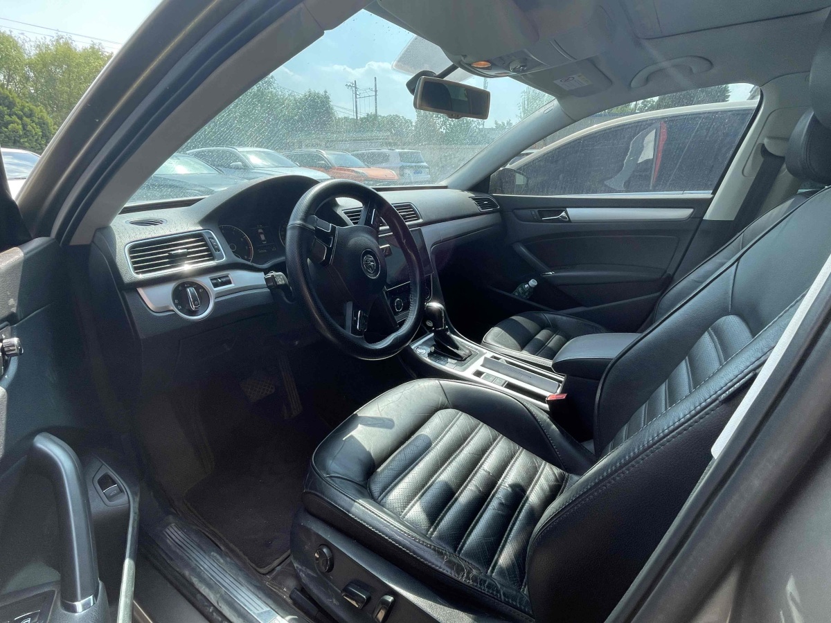 大眾 帕薩特  2015款 1.8TSI DSG尊榮版圖片