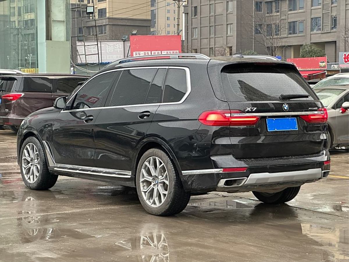 寶馬 寶馬X7  2019款  xDrive40i 領(lǐng)先型豪華套裝圖片