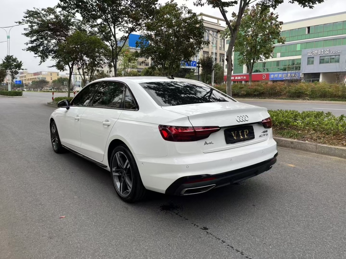 2023年03月奧迪 奧迪A4L  2022款 40 TFSI 豪華動感型