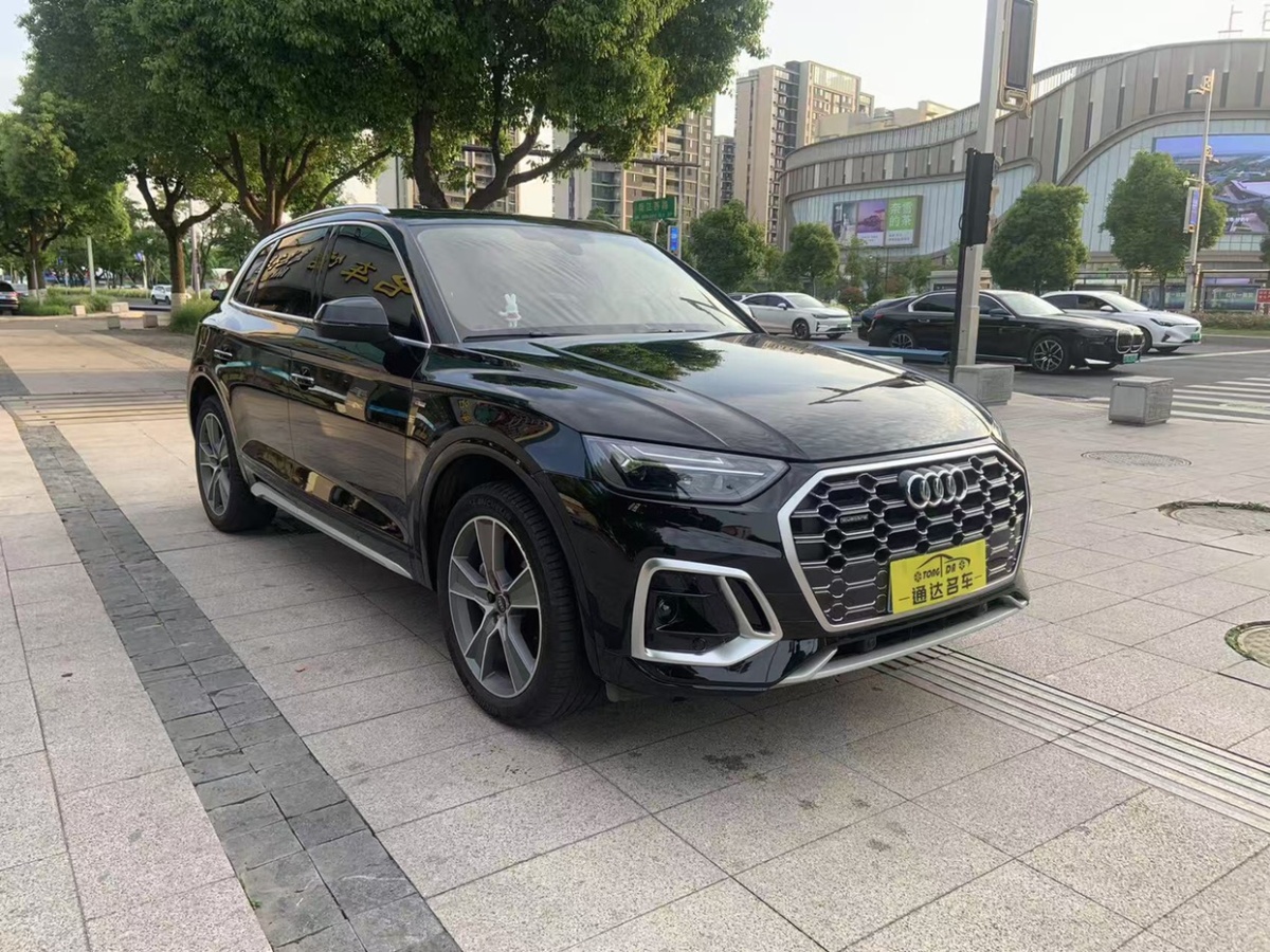 奧迪 奧迪Q5L  2022款 40T 時(shí)尚致雅型圖片