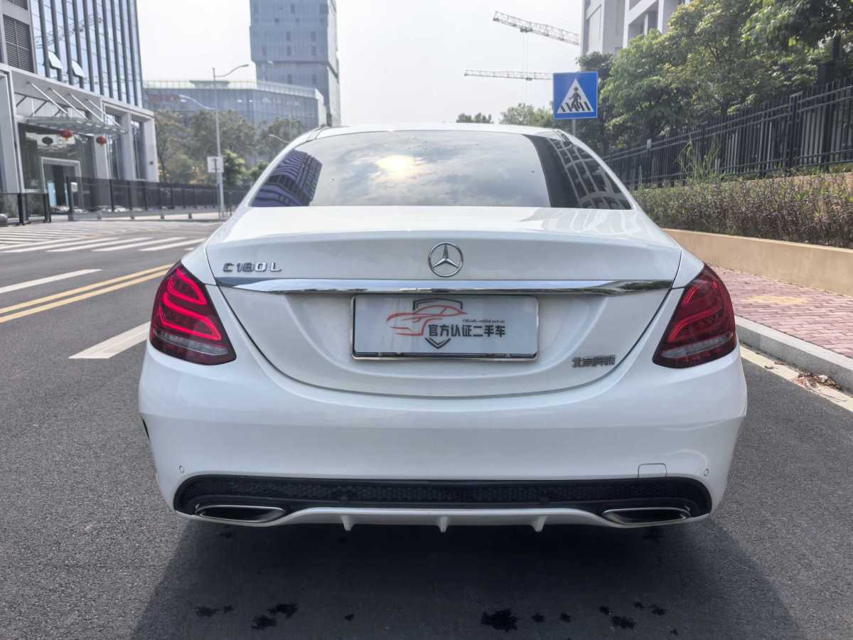 奔馳 奔馳C級  2018款 C 180 L 時尚型運動版圖片