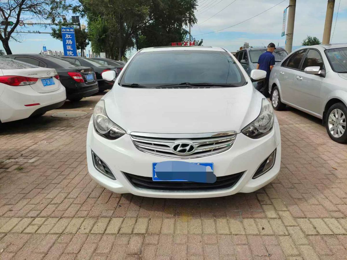 現(xiàn)代 朗動  2013款 1.6L 自動尊貴型圖片