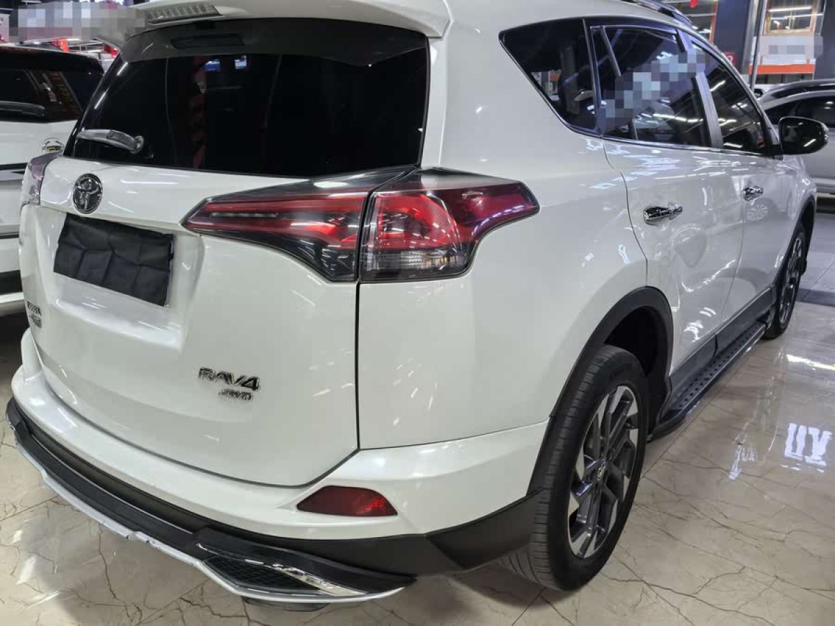 豐田 RAV4榮放  2018款 2.5L 自動(dòng)四驅(qū)精英i版圖片