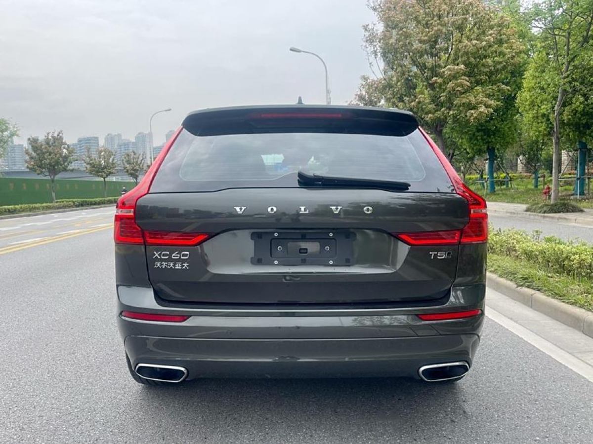 沃爾沃 XC60  2019款  T5 四驅(qū)智逸版 國VI圖片