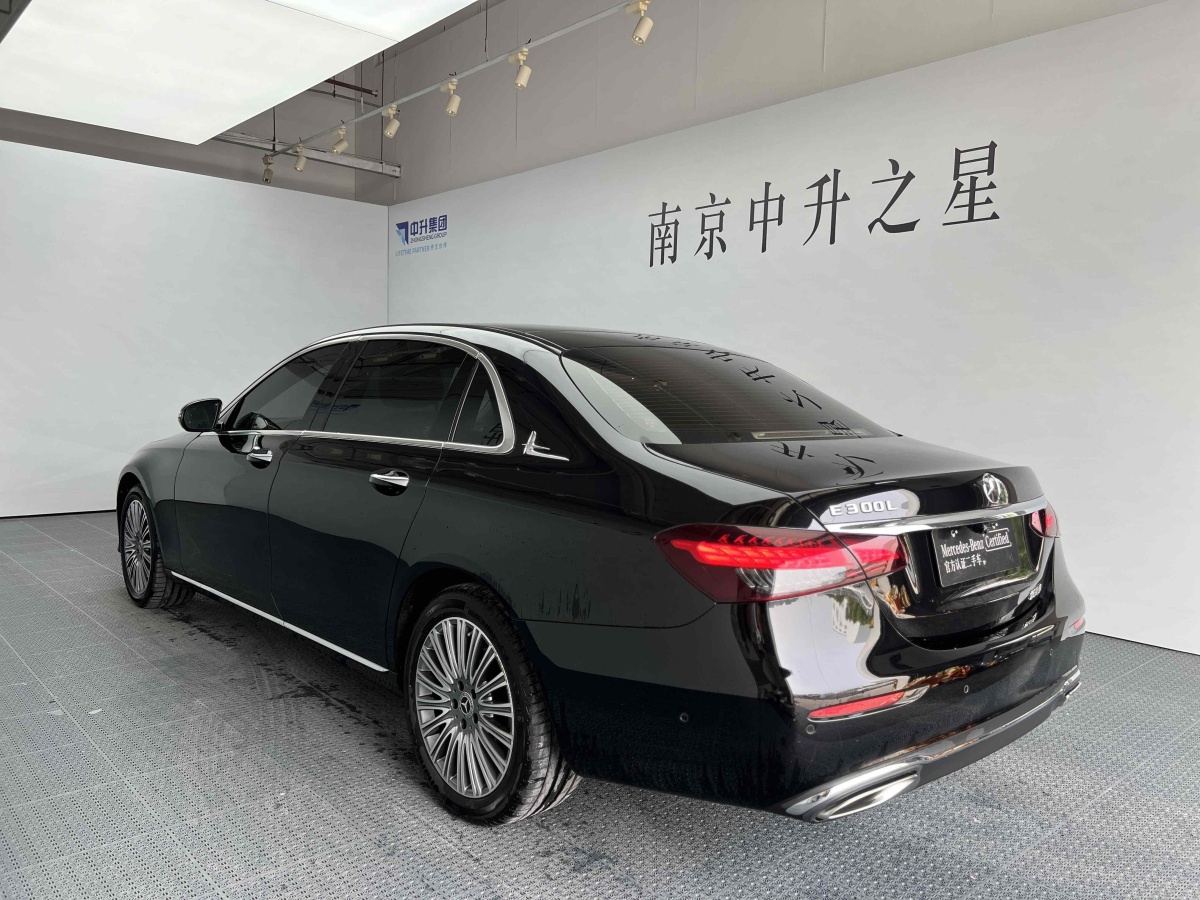 奔馳 奔馳E級(jí)  2021款 改款 E 300 L 豪華型圖片