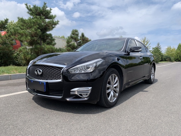 英菲尼迪 Q70  2017款 Q70L 2.5L 精英版