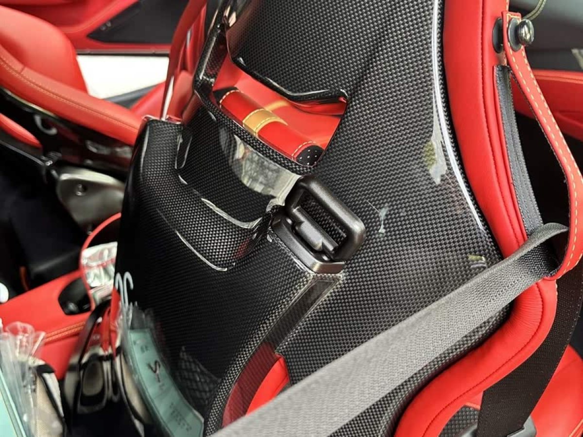 法拉利 F8 Tributo  2019款  3.9T V8圖片