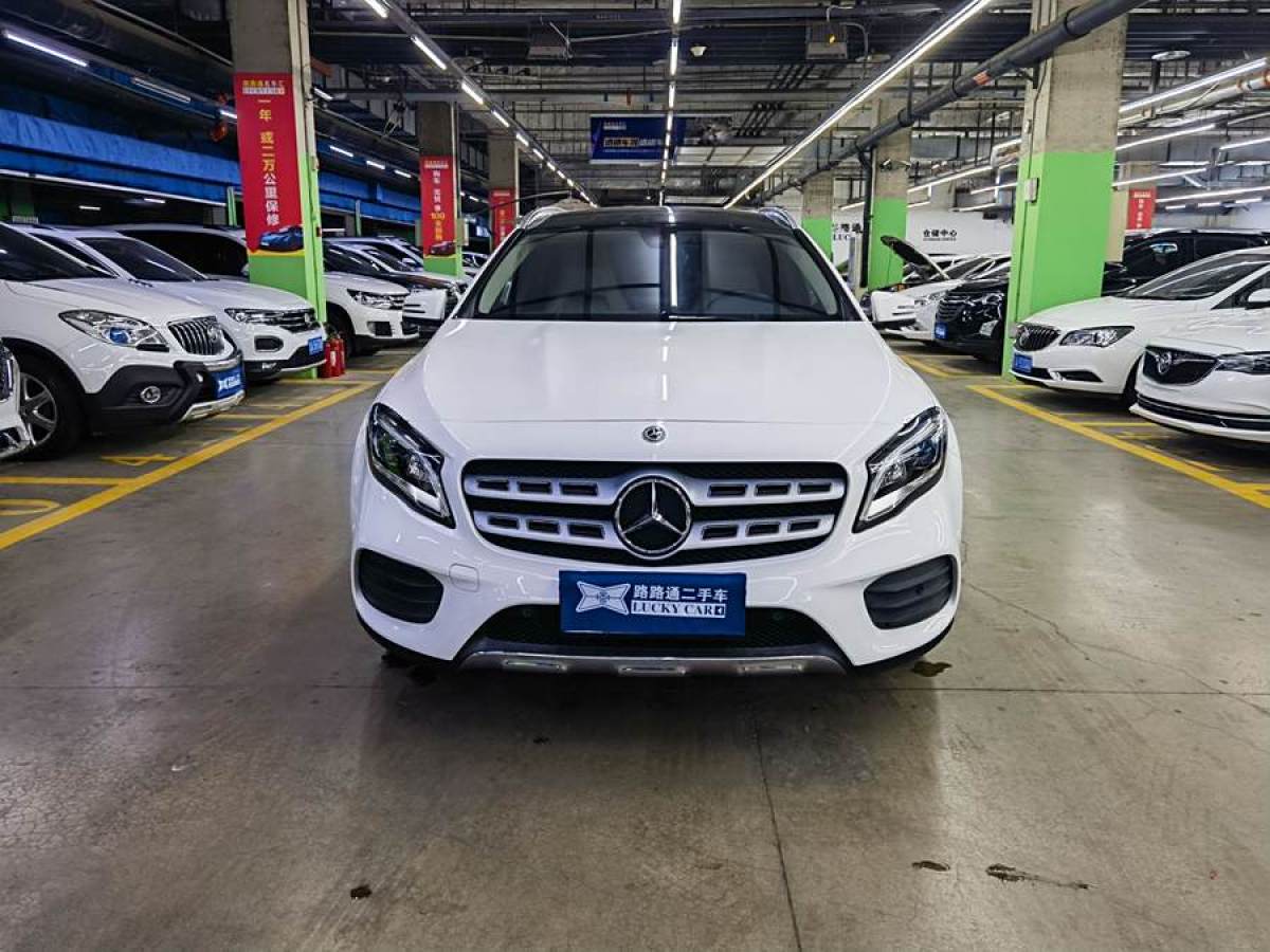 奔馳 奔馳GLA  2017款 GLA 220 4MATIC 時尚型圖片