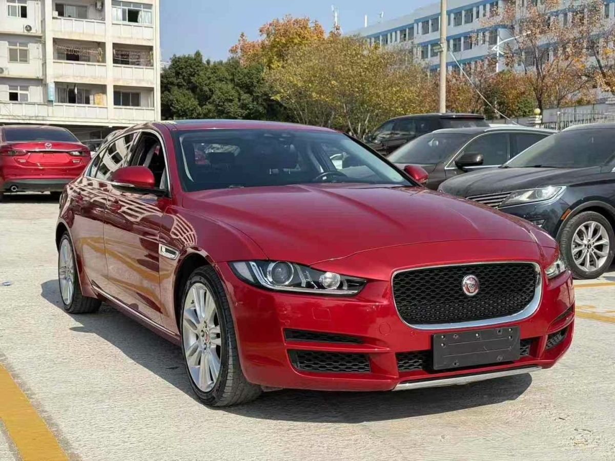 捷豹 XE  2019款 2.0T 300PS 四驅(qū)Landmark Edition圖片