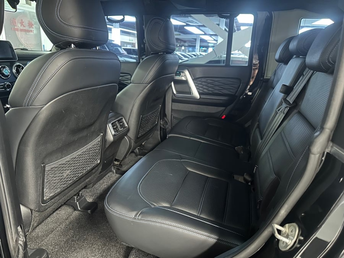 北京 BJ40  2019款  PLUS 2.3T 自動(dòng)四驅(qū)尊享版 國(guó)VI圖片
