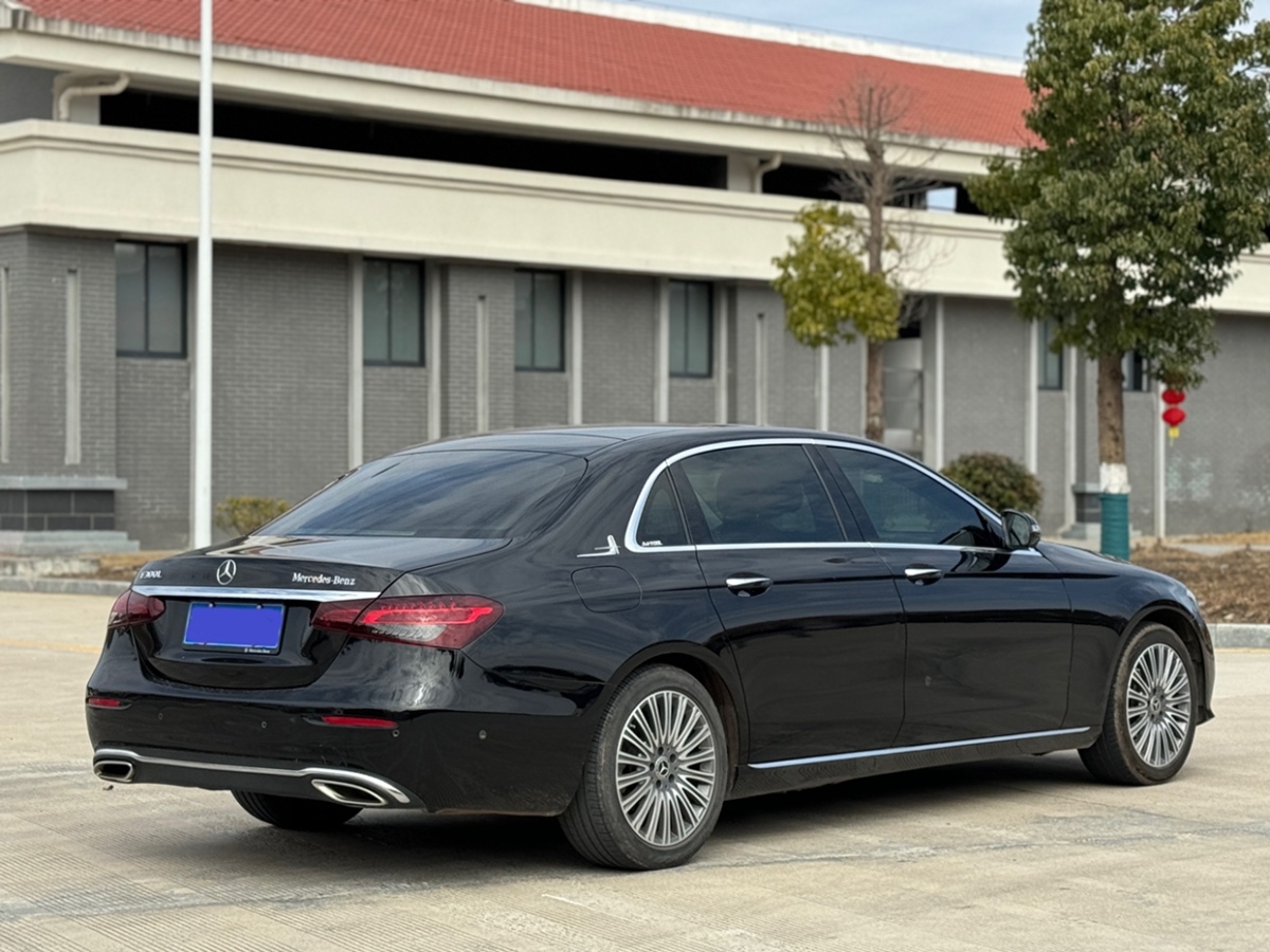 奔馳 奔馳E級  2022款 E 300 L 豪華型圖片