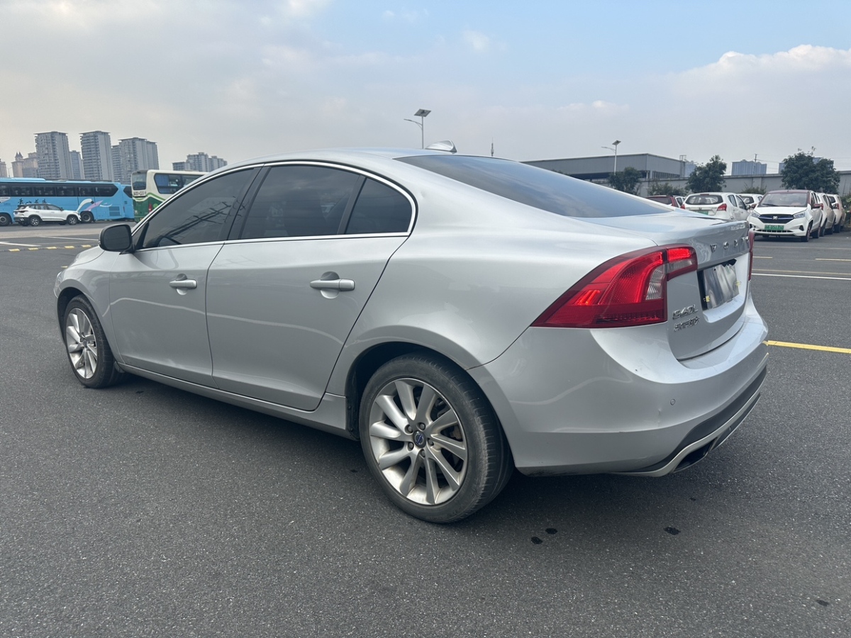 沃爾沃 S60  2014款 S60L 2.0T 智遠(yuǎn)版圖片