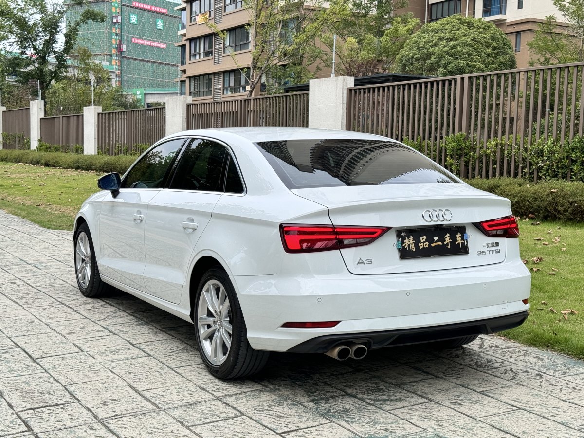 奧迪 奧迪A3  2017款 Limousine 35 TFSI 時(shí)尚型圖片