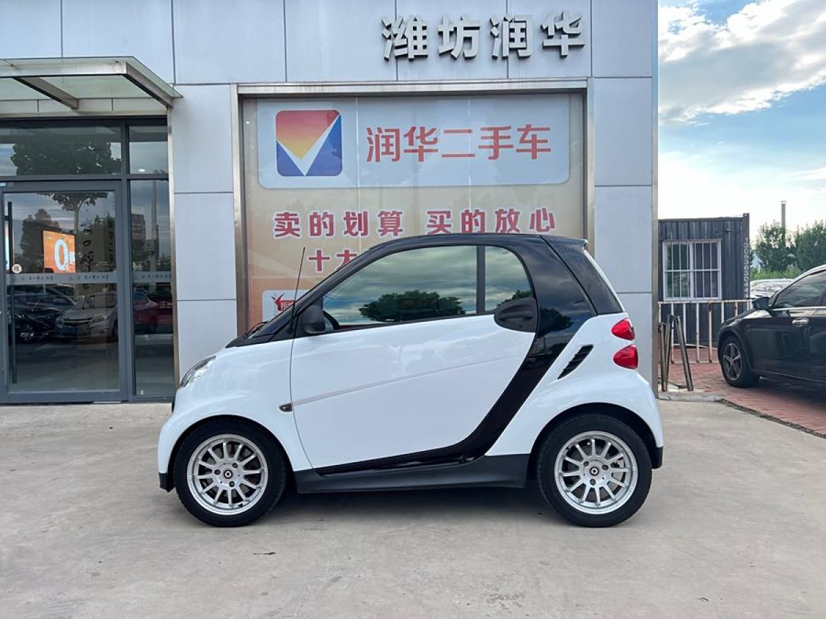 smart fortwo  2012款 1.0 MHD 硬頂標(biāo)準(zhǔn)版圖片