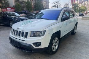 指南者 Jeep 2.4L 四驅(qū)運(yùn)動版