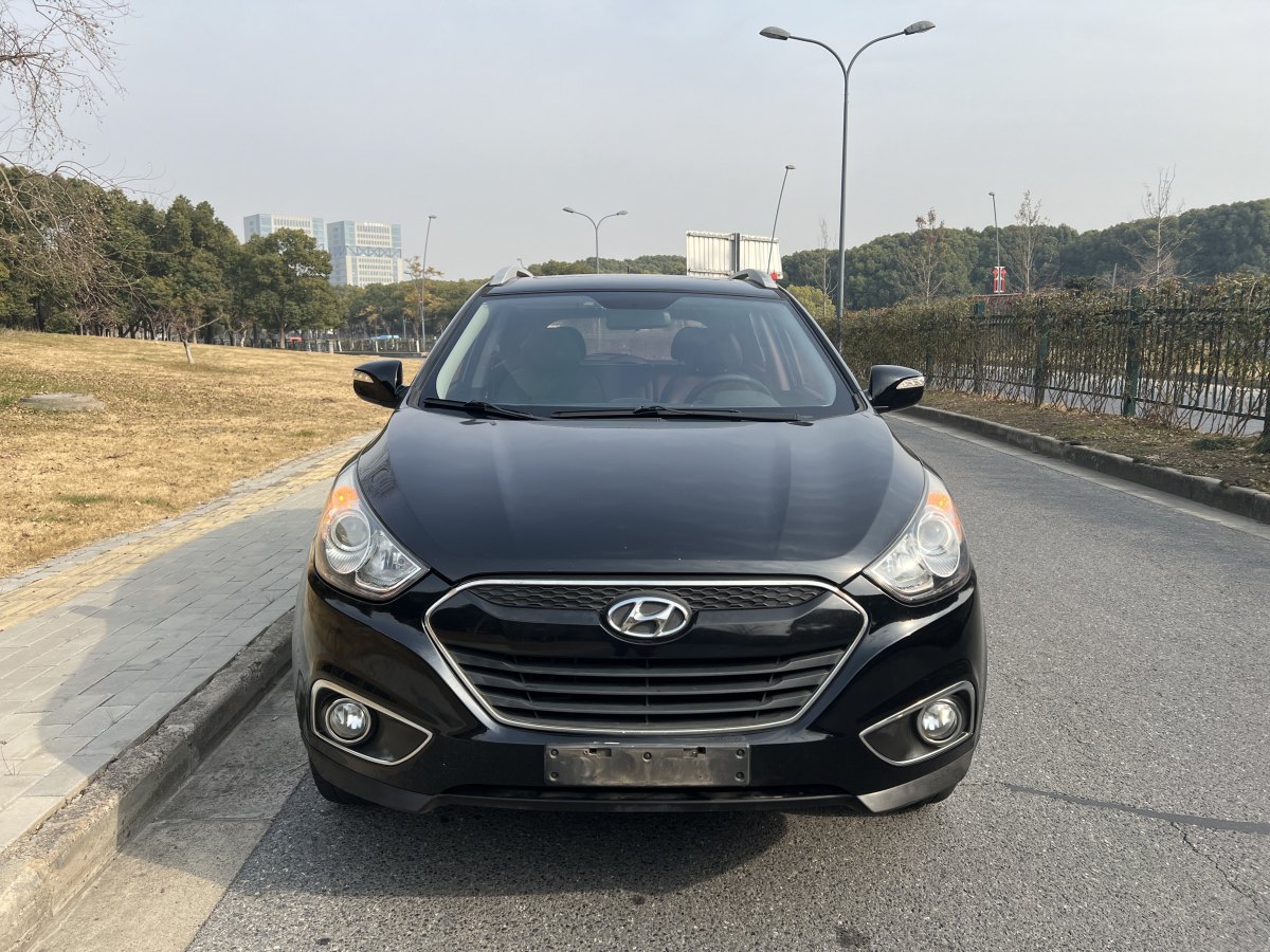 現(xiàn)代 ix35  2012款 2.0 GLS 兩驅(qū)精英型圖片