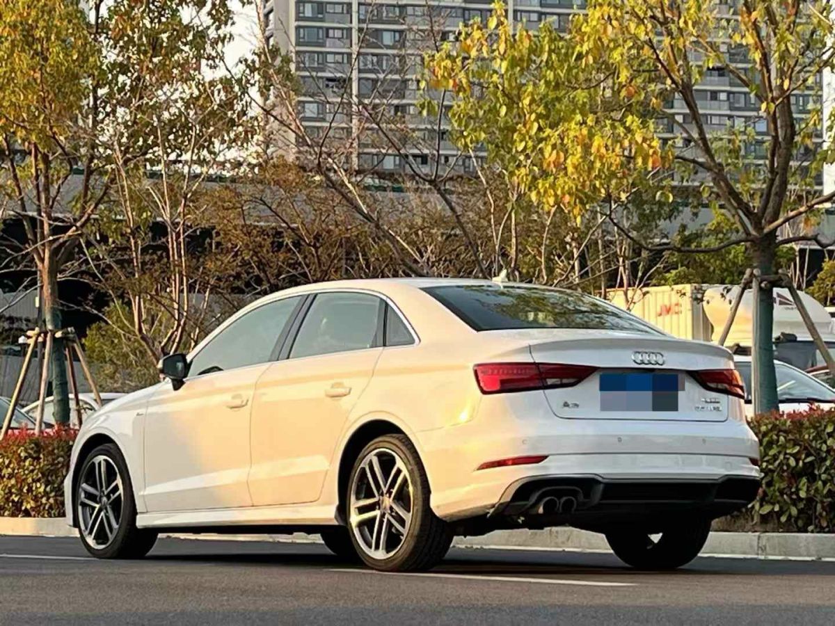 奧迪 奧迪A3  2018款 A3 1.4T 35TFSI Limousine時(shí)尚型圖片