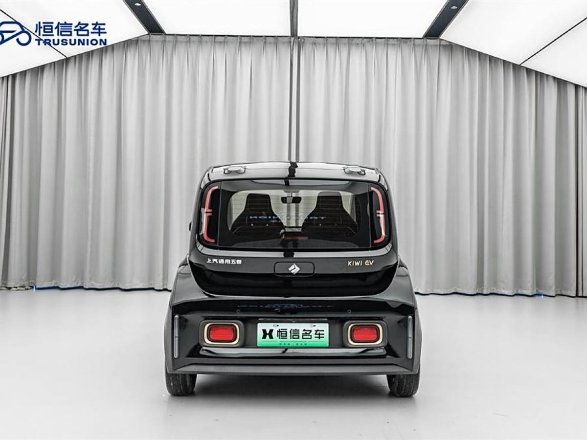 寶駿 寶駿KiWi EV  2021款 藝術(shù)家 三元鋰圖片