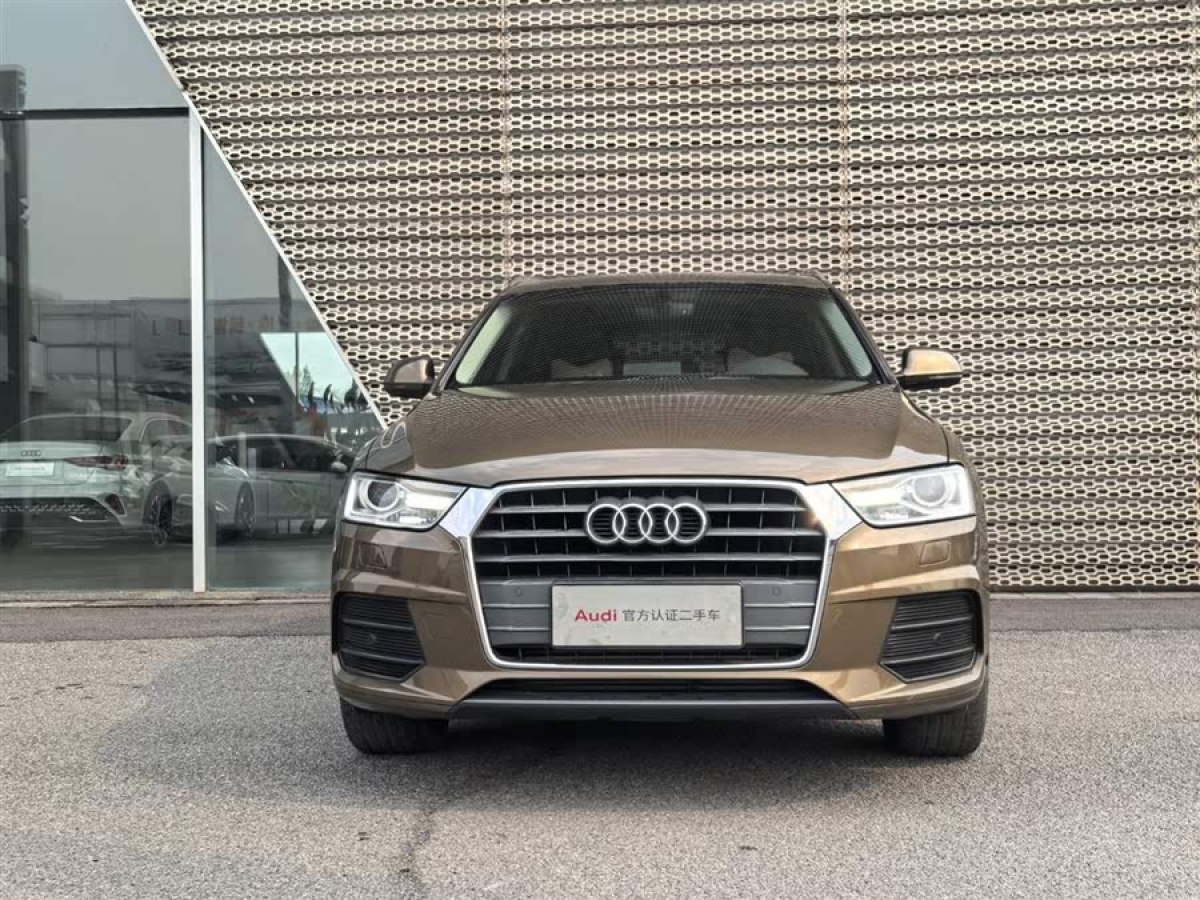 奧迪 奧迪Q3  2017款 35 TFSI 時(shí)尚型圖片