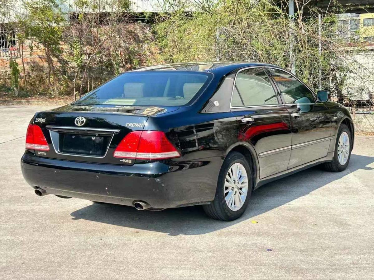 豐田 皇冠  2007款 2.5L Royal 導(dǎo)航版圖片