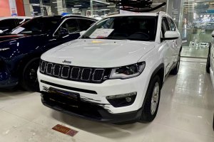 指南者 Jeep  220T 自动悦享版