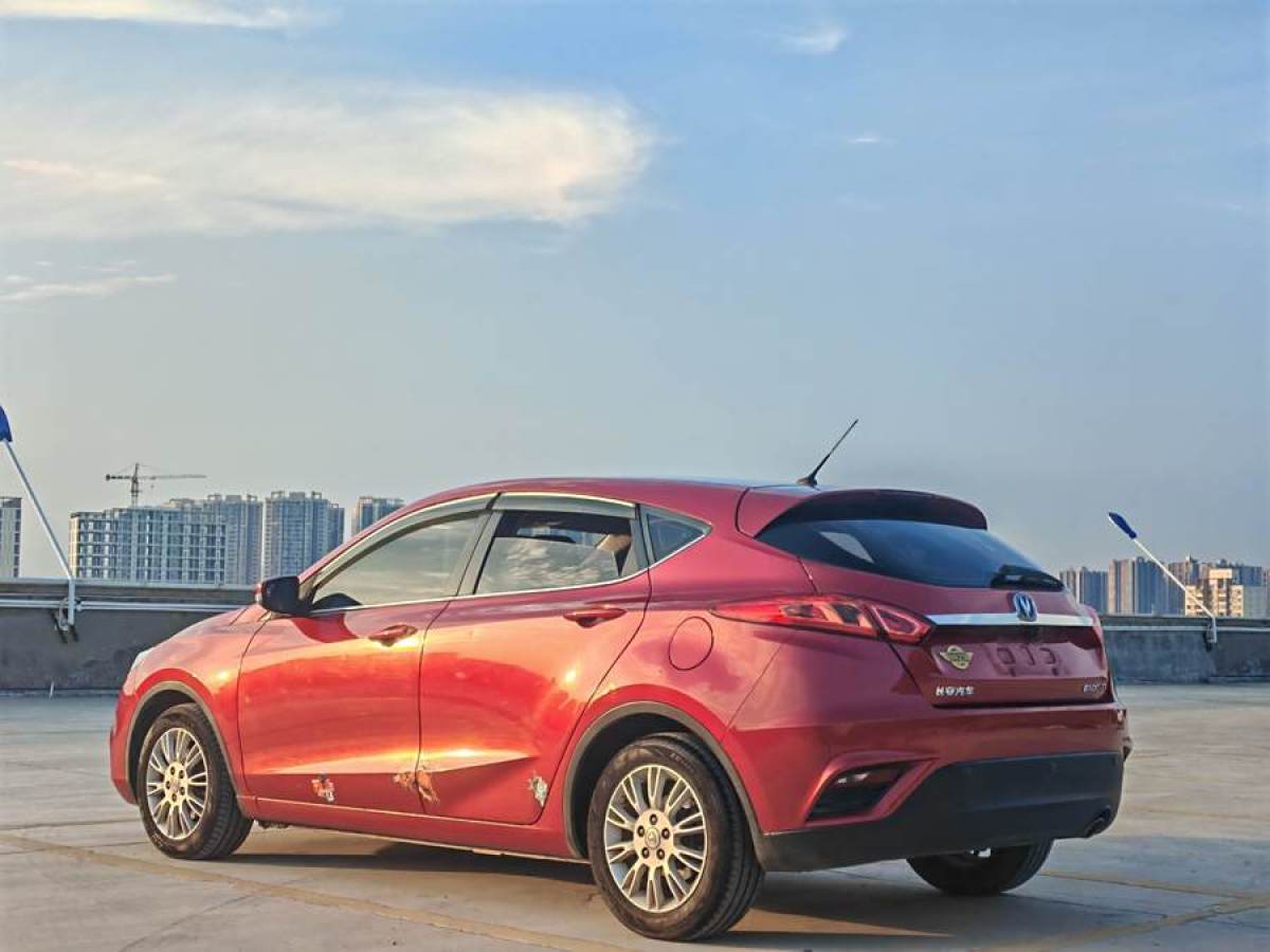 2014年7月長(zhǎng)安 逸動(dòng)XT  2013款 1.6L 手動(dòng)俊酷型 國(guó)IV