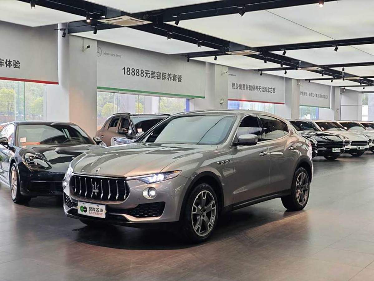 2021年6月瑪莎拉蒂 Levante  2019款 3.0T 350Hp 標(biāo)準(zhǔn)版 國VI