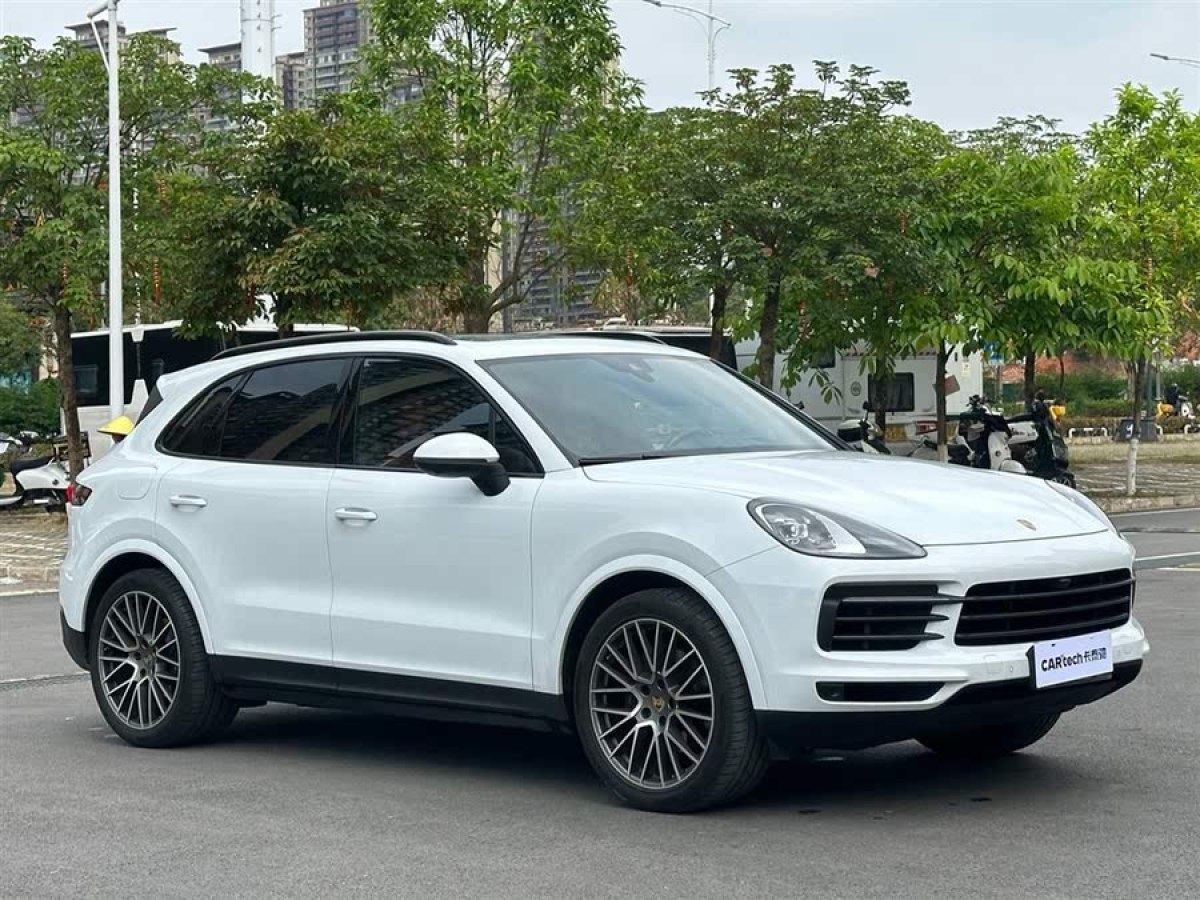保時(shí)捷 Cayenne  2023款 Cayenne 3.0T 鉑金版圖片