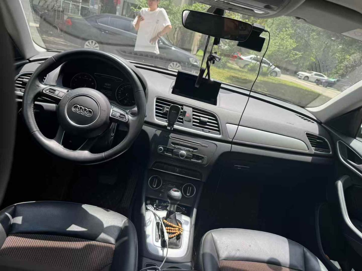 奧迪 奧迪Q3  2018款 30 TFSI 時尚型典藏版圖片