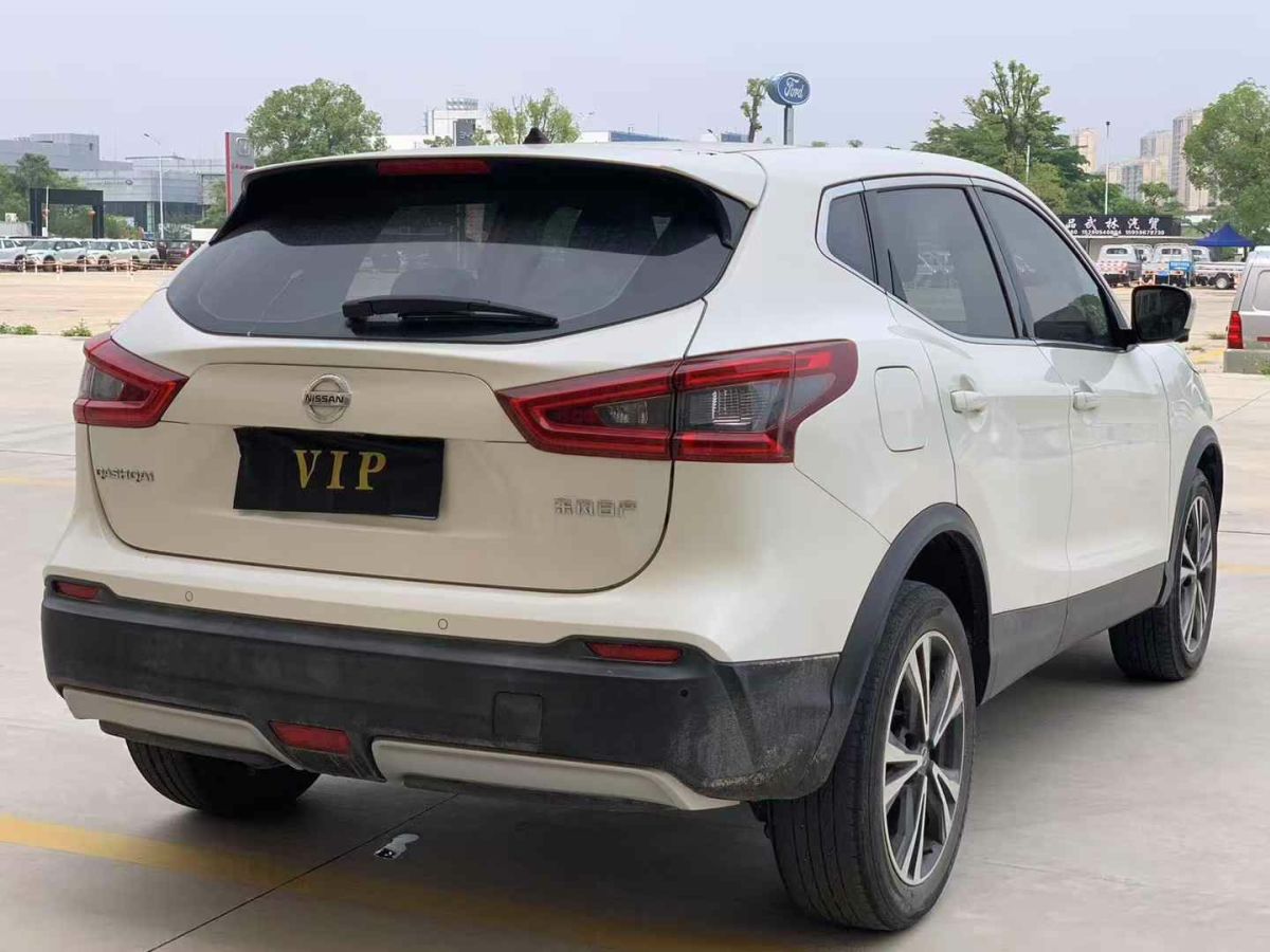 日產(chǎn) 勁客  2020款 1.5L CVT智聯(lián)豪華版圖片