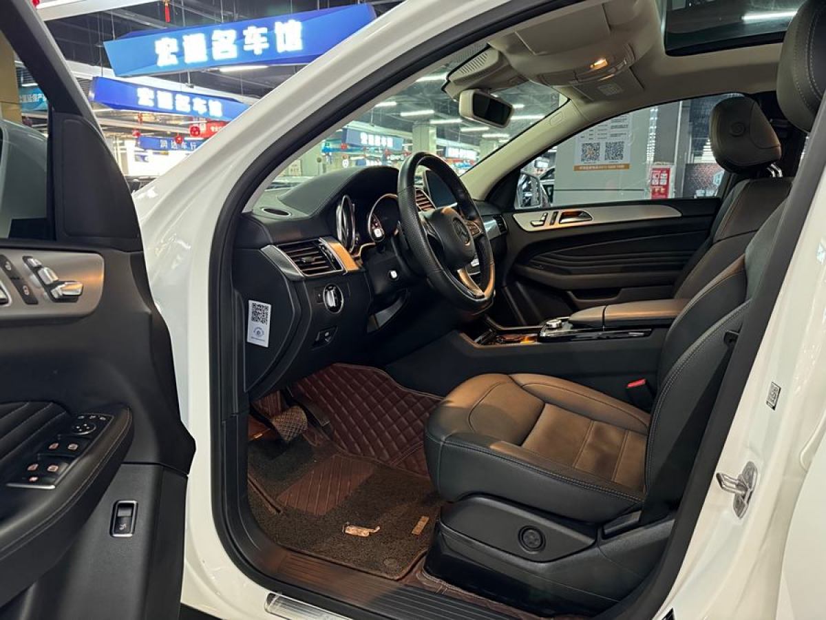 奔馳 奔馳GLE轎跑  2017款 GLE 320 4MATIC 轎跑SUV圖片