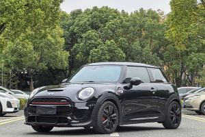 JCW MINI 2.0T JOHN COOPER WORKS