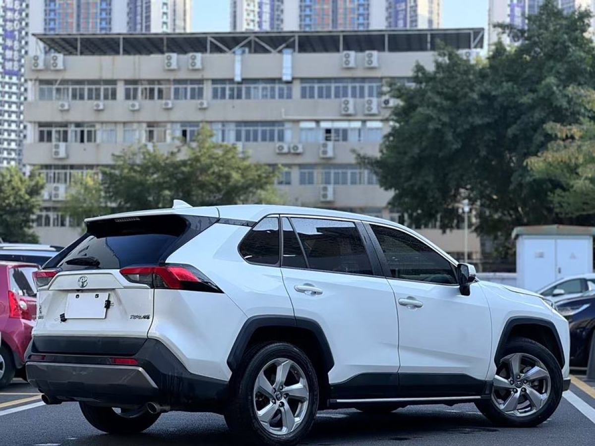 豐田 RAV4榮放  2020款 2.0L CVT兩驅(qū)風(fēng)尚版圖片