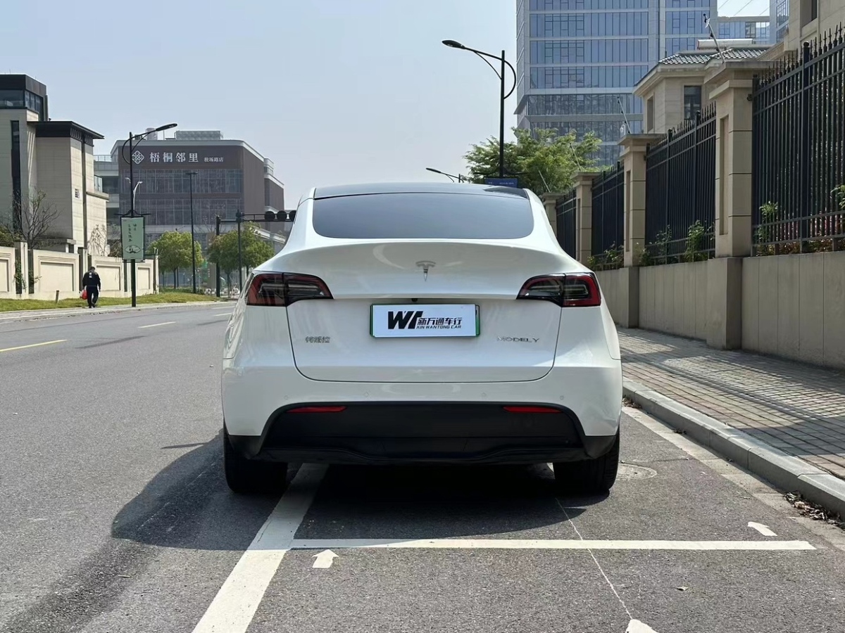 特斯拉 Model 3  2022款 后驱版图片