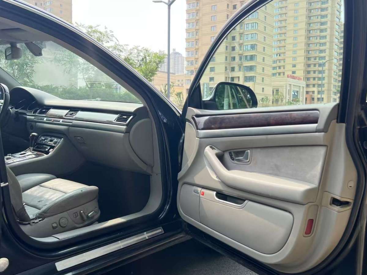奧迪 奧迪A8  2008款 A8L 3.2 FSI豪華型圖片