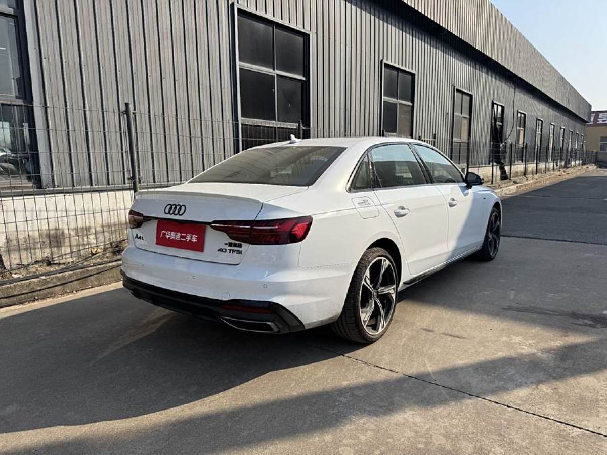 奧迪 奧迪A4L  2024款 40 TFSI 豪華動感型(星夜版)圖片