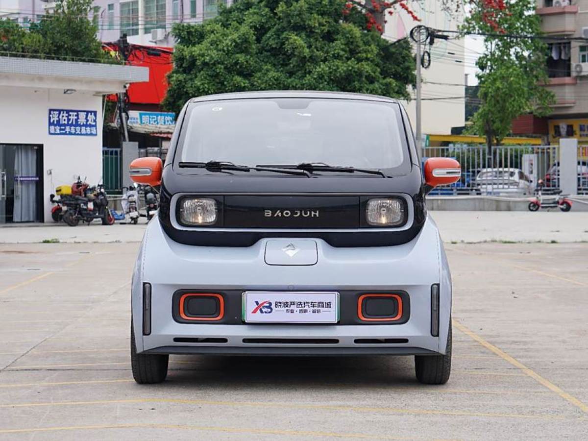 寶駿 寶駿KiWi EV  2021款 設(shè)計(jì)師 三元鋰圖片