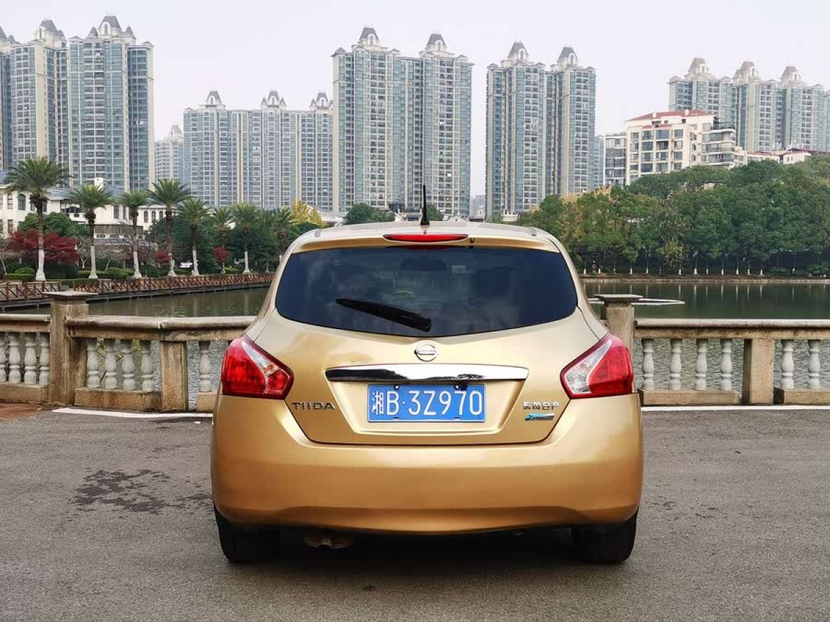 日產(chǎn) 騏達(dá)  2011款 1.6L CVT舒適型圖片