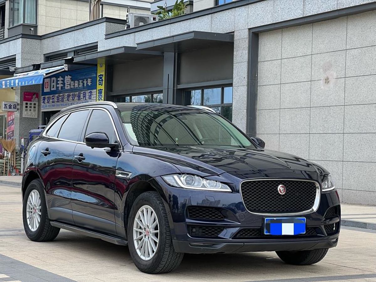 捷豹 F-PACE  2016款 2.0T 兩驅(qū)R-Sport運(yùn)動版圖片